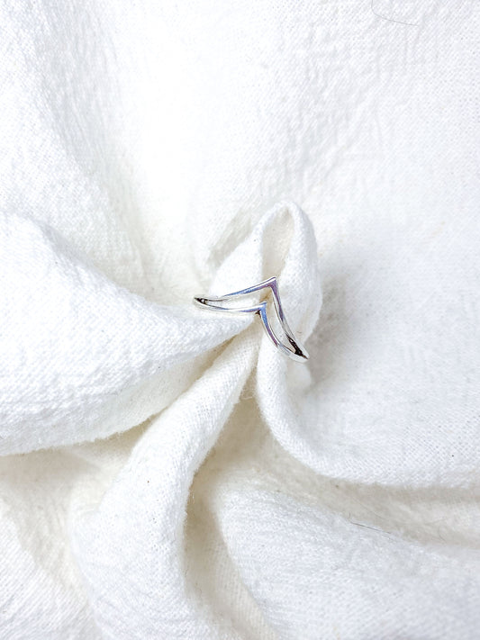 Pure Line Ring