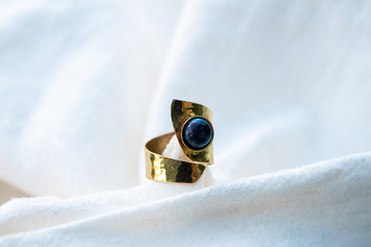 Messingring mit Edelstein